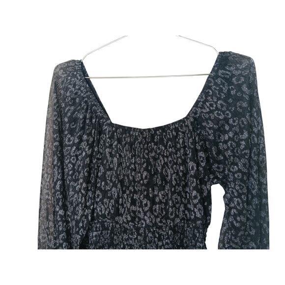 New Easel Black Metallic Animal Print Smocked Waist Blouse Sz Large Long Sleeve - Picture 6 of 8